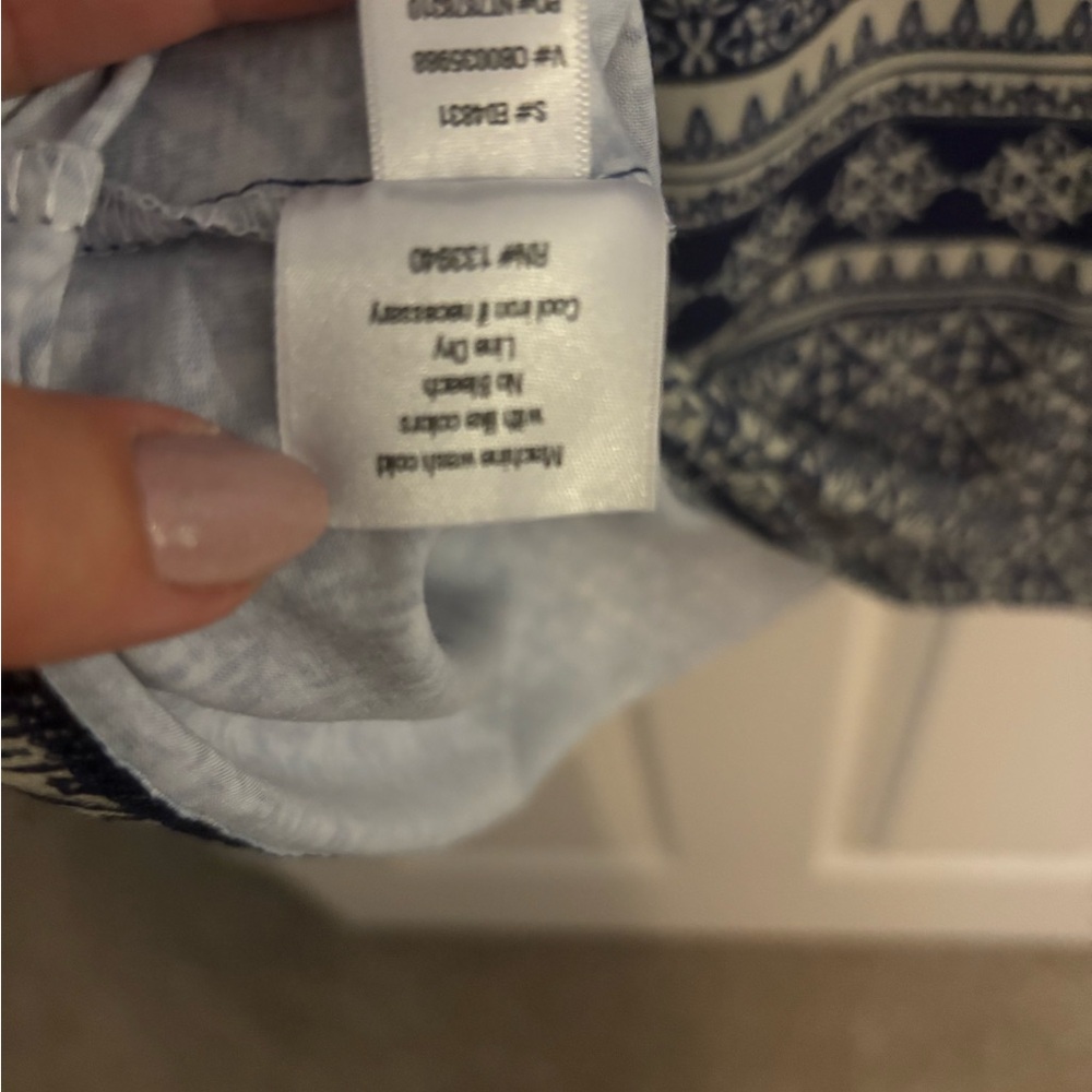 NWOT Sahalie Navy and White Geometric Short Sleeve Top - Picture 6 of 9